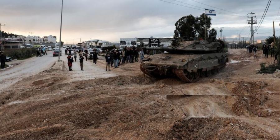 الخارجية الفلسطينية: استخدام الدبابات يزيد الجرائم الإسرائيلية في جنين - شبكة أطلس سبورت