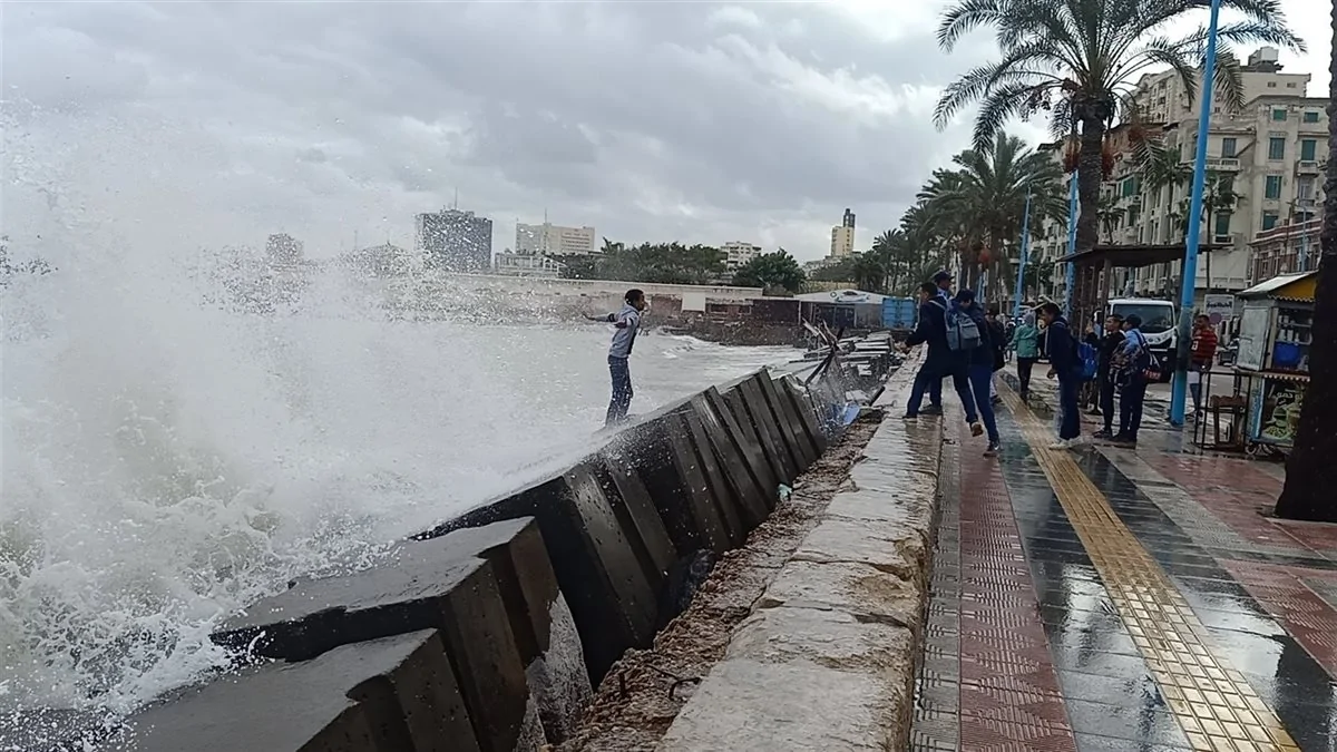 بعد بدايتها أمس.. تِلك أبرز المعلومات عن نوة المكنسة وتأثيرها على البلاد