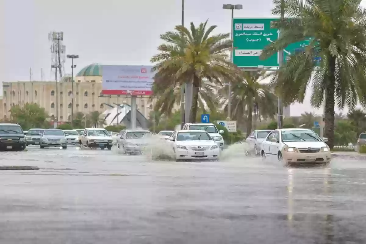 Saudi Meteorology الأرصاد السعودية تحذر من أتربة وعوالق ترابية تؤثر على الرؤية في خمس مناطق رئيسية