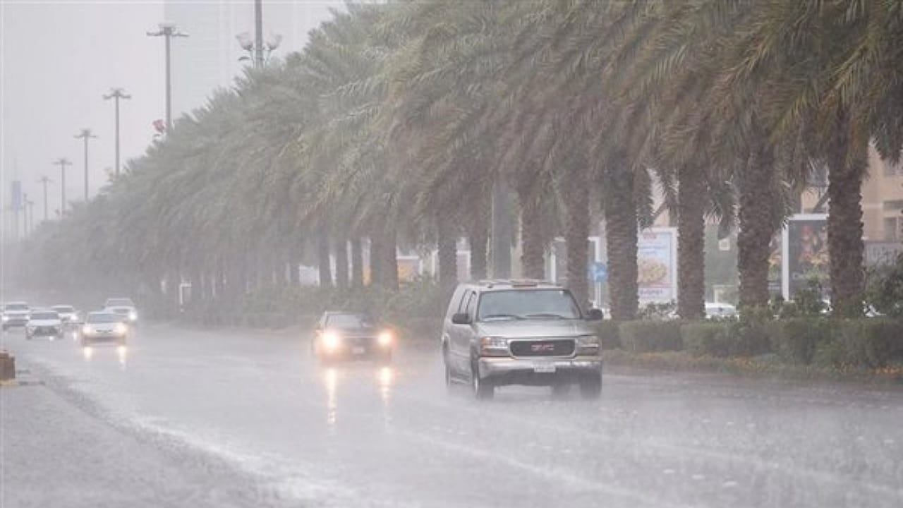 سحب وغيوم في سماء السعودية.. المركز الوطني للأرصاد يكشف توقعات طقس المملكة غدًا البلاد في انتظار صقيع وأمطار