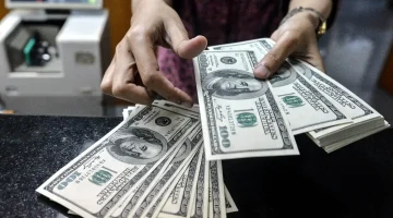 تدهور سعري كبير.. سعر الدولار اليوم في بغداد واربيل في السوق السوداء في عمليات البيع والشراء 20 شباط 2025