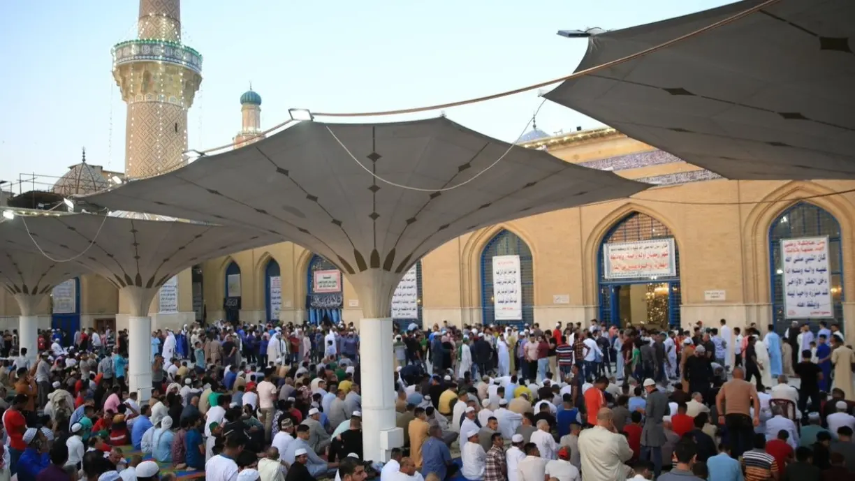 مواعيد صلاة عيد الفطر 2025 في العراق حسب المحافظات وأماكن توزيع المصليات والاستعدادات الرسمية 2 مواعيد صلاة عيد الفطر 2025 في العراق حسب المحافظات وأماكن توزيع المصليات والاستعدادات الرسمية