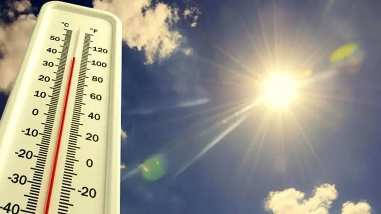 حالة الطقس في الأردن اليوم أجواء مغبرة ورياح نشطة تضعف الرؤية الأفقية وزخات رعدية محتملة مع طقس دافئ نسبياً 2 حالة الطقس في الأردن اليوم أجواء مغبرة ورياح نشطة تضعف الرؤية الأفقية وزخات رعدية محتملة مع طقس دافئ نسبياً