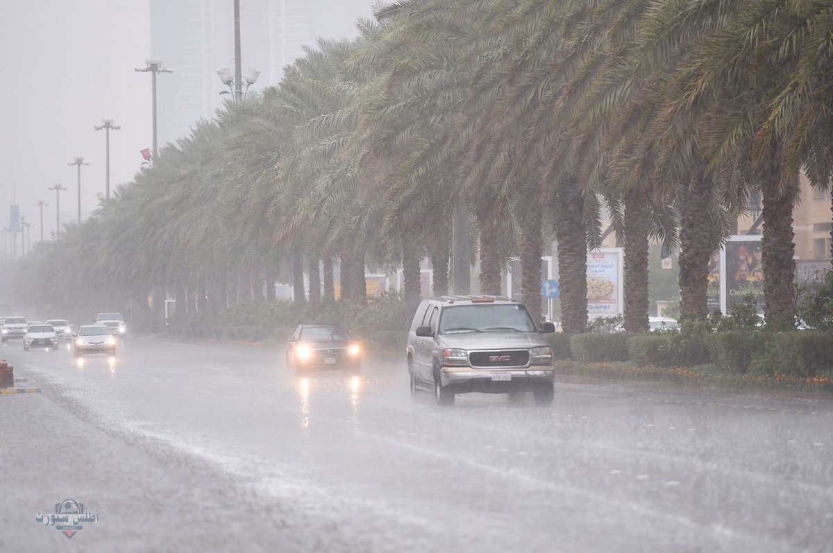 بقي فدارك: أمطار رعدية ورياح قوية وضباب كثيف يضرب مناطق متعددة في المغرب تقلبات جوية حادة والمديرية العامة للارصاد تدق ناقوس الخطر 2 بقي فدارك: أمطار رعدية ورياح قوية وضباب كثيف يضرب مناطق متعددة في المغرب تقلبات جوية حادة والمديرية العامة للارصاد تدق ناقوس الخطر