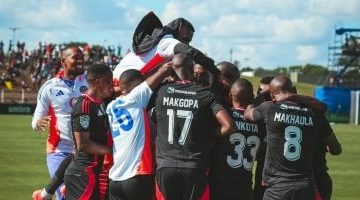 مدرب أورلاندو بايرتس يؤكد عدم صحة مفاوضاته مع الزمالك
