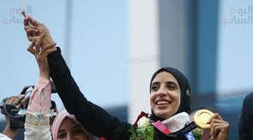 وزير الشباب والرياضة يتابع حالة فريال أشرف الصحية عبر الهاتف