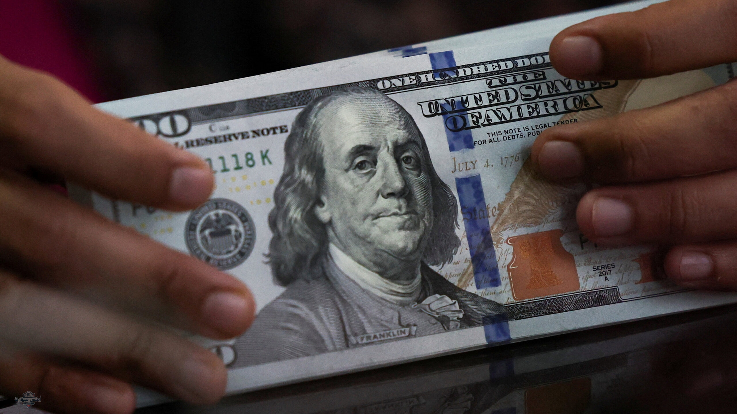 سقوط حذر.. تراجع سعر الدولار مقابل الدينار العراقي اليوم في سوقي بغداد وأربيل وبورص البلاد الرئيسية 2 سقوط حذر.. تراجع سعر الدولار مقابل الدينار العراقي اليوم في سوقي بغداد وأربيل وبورص البلاد الرئيسية