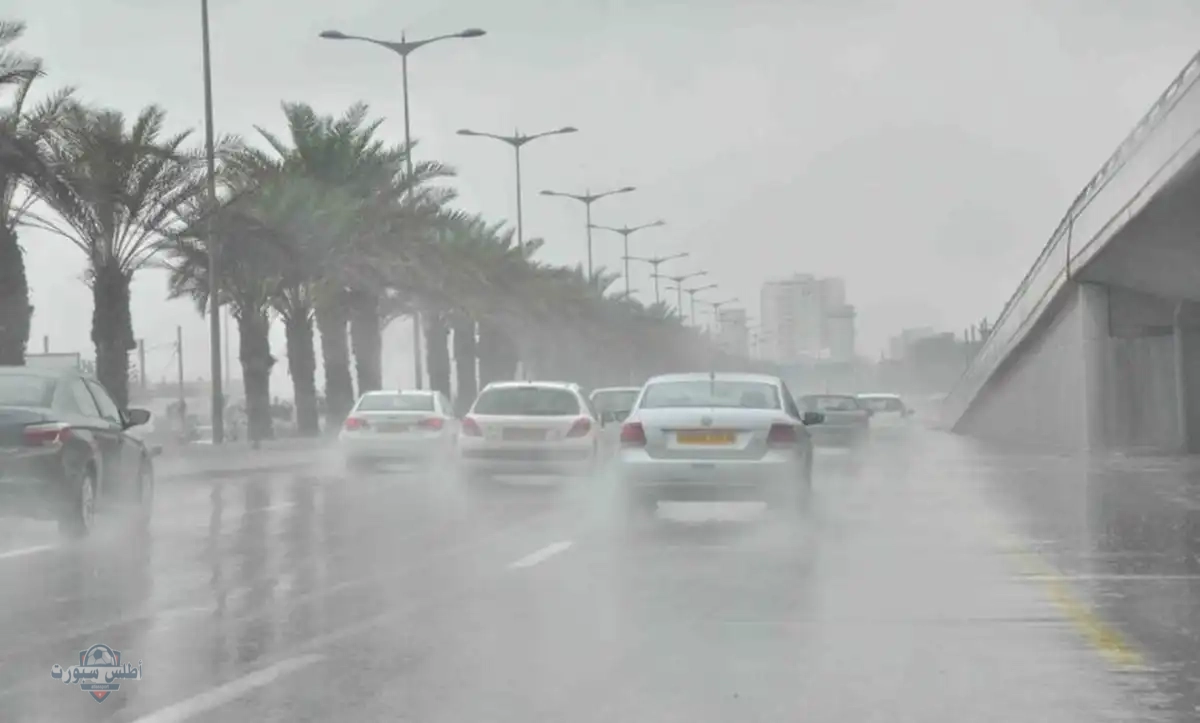 أجواء ممطرة مع رياح قوية.. مصالح الأرصاد الجوية تنشر تفاصيل حالة الطقس اليوم في الجزائر لمختلف الولايات 2 أجواء ممطرة مع رياح قوية.. مصالح الأرصاد الجوية تنشر تفاصيل حالة الطقس اليوم في الجزائر لمختلف الولايات