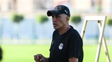 أسامة نبيه يحفز الشباب قبل مواجهة تنزانيا في أمم إفريقيا