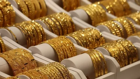 ارتفاع طفيف في أسعار الذهب بمصر اليوم الأربعاء 14 مايو 2025.. هل يستأنف الصعود؟ 2 ارتفاع طفيف في أسعار الذهب بمصر اليوم الأربعاء 14 مايو 2025.. هل يستأنف الصعود؟