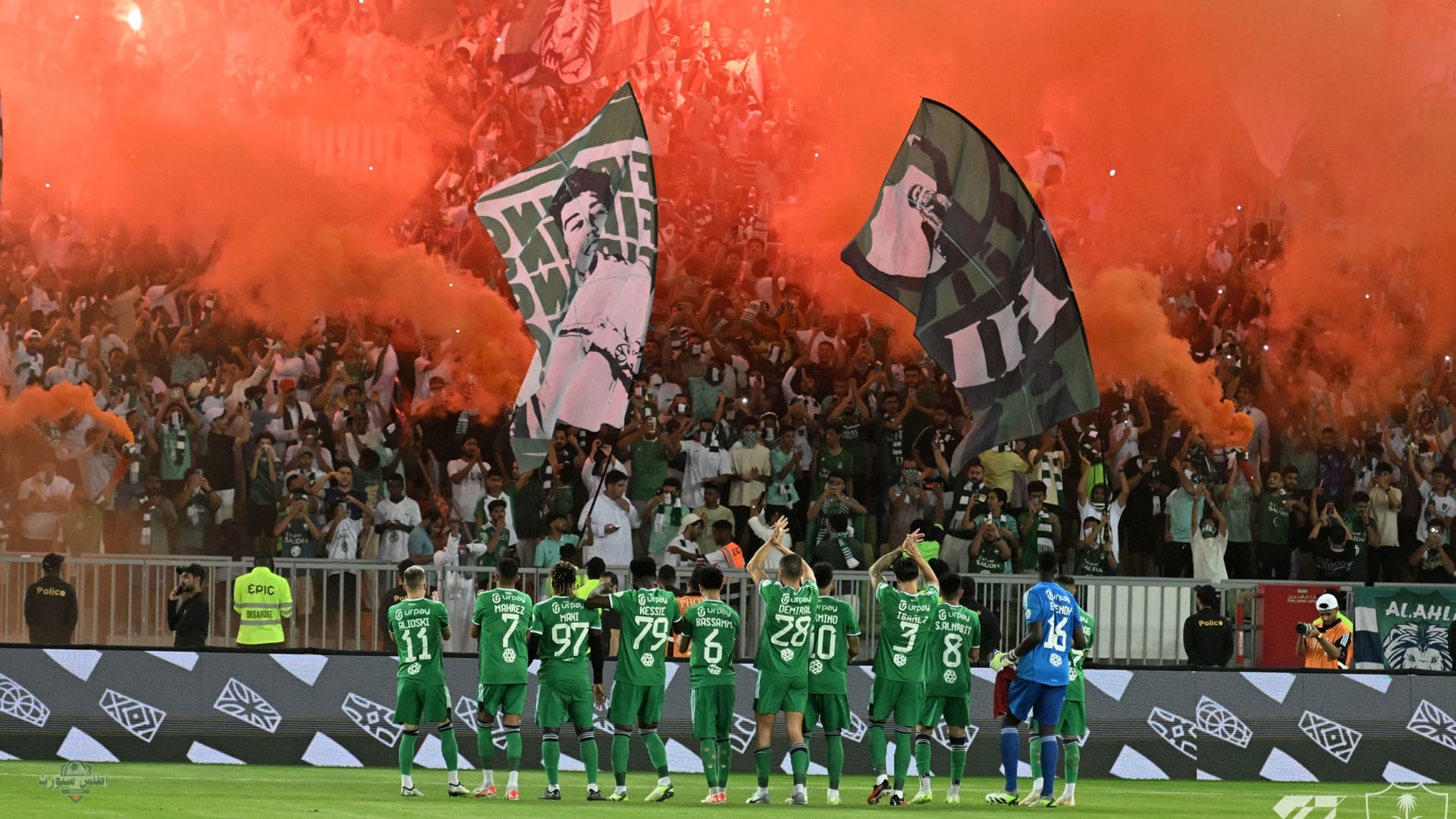 الأهلي السعودي يستعد بقوة للنهائي الآسيوي والجماهير في قلق 2 الأهلي السعودي يستعد بقوة للنهائي الآسيوي والجماهير في قلق