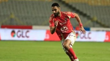 الأهلي يتفوق على المصري بهدفين في الشوط الأول من البطولة