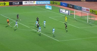 الأهلي يتفوق على بيراميدز بهدفين دون رد في الشوط الأول 2 الأهلي يتفوق على بيراميدز بهدفين دون رد في الشوط الأول