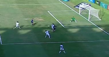 بوبو يقود سيراميكا للتفوق على البنك الأهلي بهدف في الشوط الأول 2 بوبو يقود سيراميكا للتفوق على البنك الأهلي بهدف في الشوط الأول