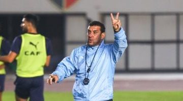 بوجلبان يمنح لاعبى المصرى يوم راحة قبل مواجهة الأهلى