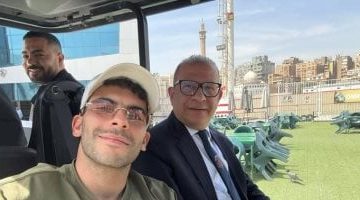 زيزو يتشارك لحظة مع محامي داخل أسوار نادي الزمالك
