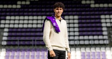 فايد والعسقلاني: تعزيزات متوقعة لدفاع الأهلي في الصيف 2 فايد والعسقلاني: تعزيزات متوقعة لدفاع الأهلي في الصيف