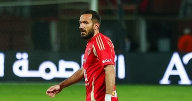 معلول يحل محل بن شرقى في مباراة الأهلي ضد حرس الحدود 2 معلول يحل محل بن شرقى في مباراة الأهلي ضد حرس الحدود