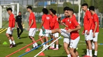 منتخب الشباب يستعد لمباراة حاسمة ضد زامبيا في أمم إفريقيا