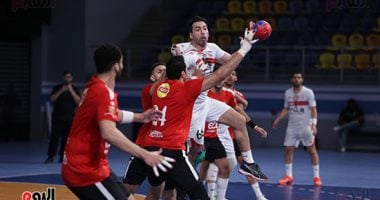 مواجهة حماسية بين الأهلى والزمالك في نصف نهائي السوبر الأفريقي لكرة اليد 2 مواجهة حماسية بين الأهلى والزمالك في نصف نهائي السوبر الأفريقي لكرة اليد
