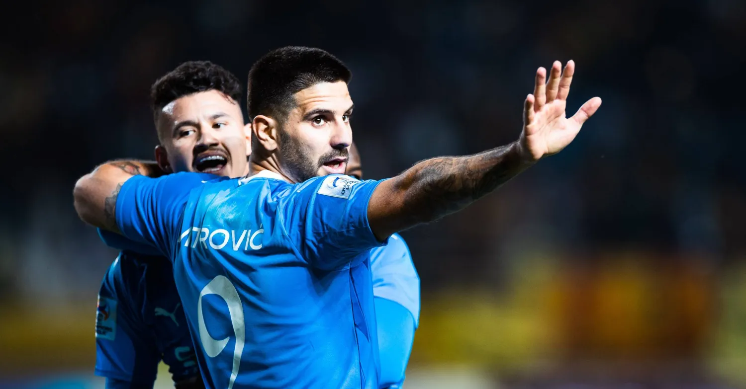 نادي الهلال الخلافات تتصاعد حول المدرب الجديد 2 نادي الهلال الخلافات تتصاعد حول المدرب الجديد