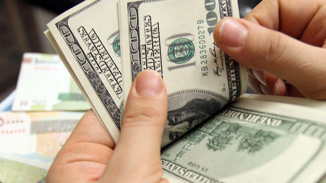 تضارب بالاسعار”.. سعر الدولار مقابل الليرة السورية في السوق السوداء اليوم والبنك المصرفي السوري