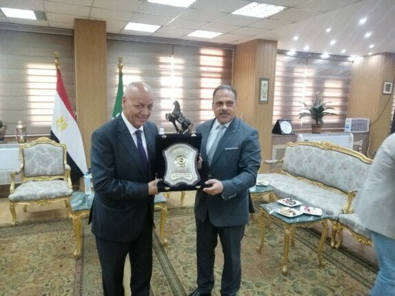 المصريون: شعب مُعلم يعتز بوطنه ويجتمع حول قيادته