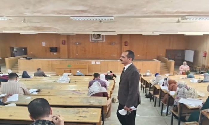 بدء امتحانات الفصل الدراسي الثاني للدراسات العليا في كلية الحقوق بقنا