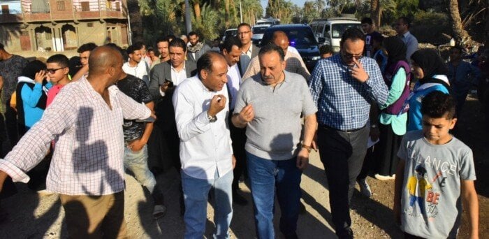 تحديث طريق نجع سبع منقباد لتحسين حركة المرور في أسيوط
