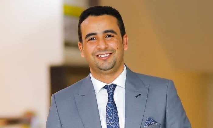 د. حسن راغب يتوج بلقب أفضل رسالة دكتوراه بجامعة كفر الشيخ