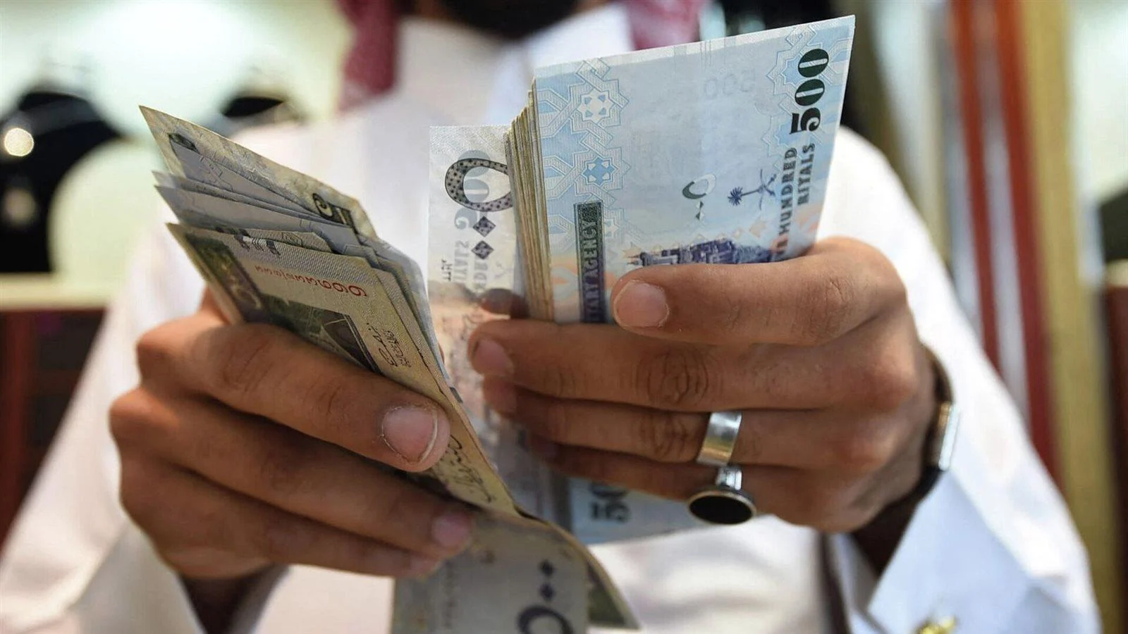 سعر الريال السعودي مقابل الجنية المصري اليوم في جميع البنوك المصرية