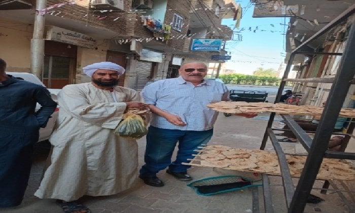 ضبط الأسواق والمخابز بقنا: تحرير 74 مخالفة تموينية متنوعة