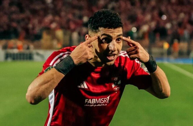غموض غياب كوكا عن تدريبات الأهلي قبل مواجهة بالميراس في المونديال