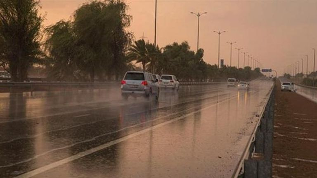 “موجة حر تضرب الداخل”.. طقس المغرب الايام القادمة أمطار رعدية مفاجئة على المرتفعات الجبلية