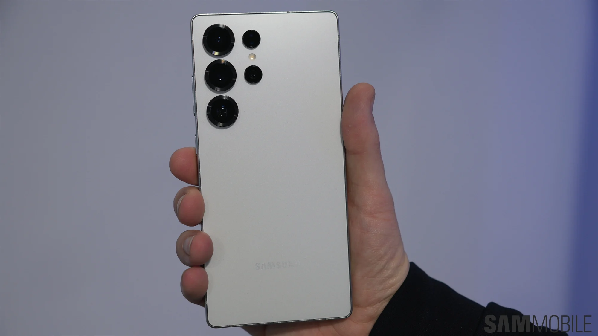 Galaxy S25 Ultra.. عملاق سامسونج الجديد بسعر خيالي ومواصفات غير مسبوقة