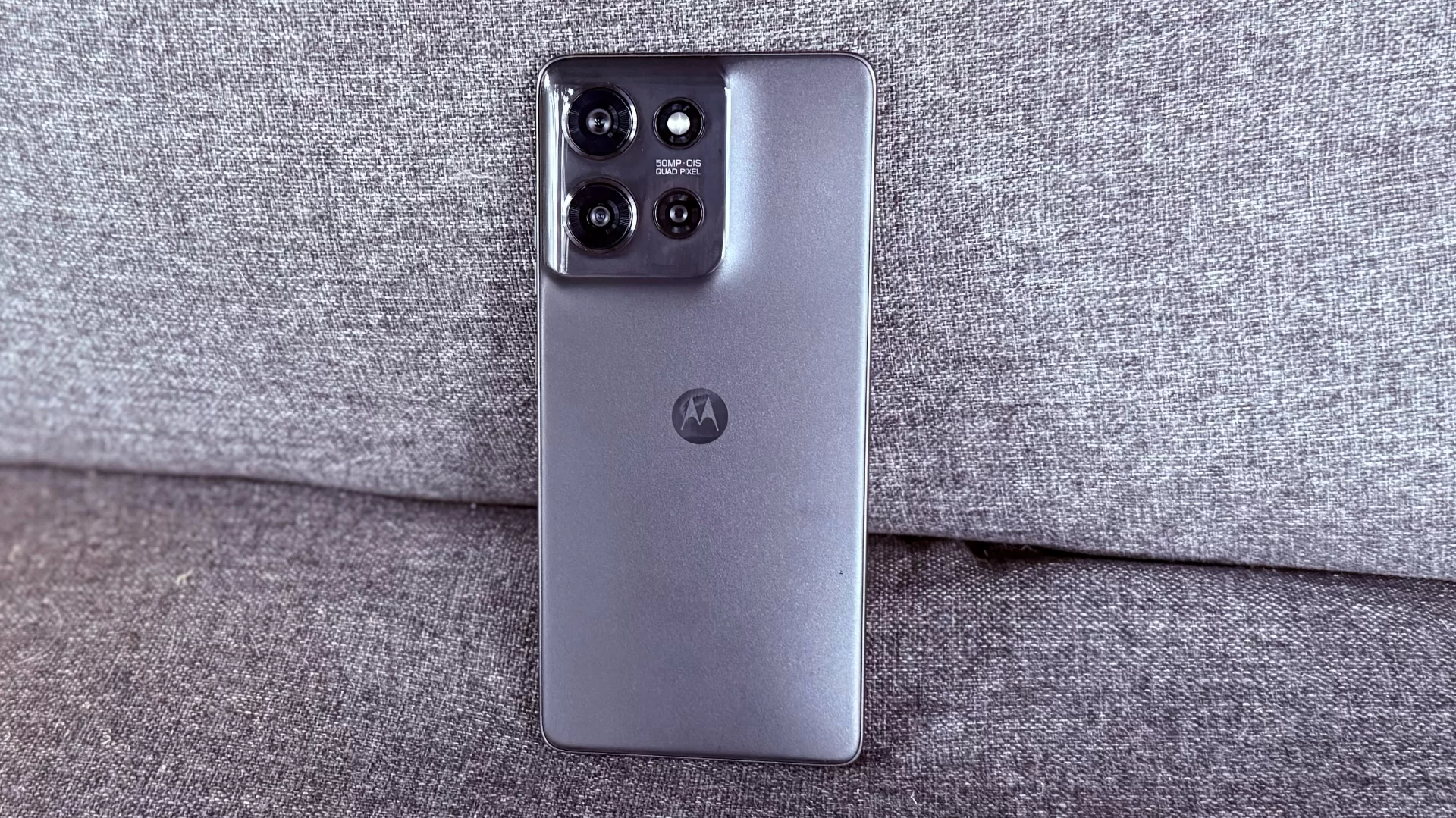 “بأحدث تصميم” .. مواصفات Motorola Moto G75 بخصائص مميزة