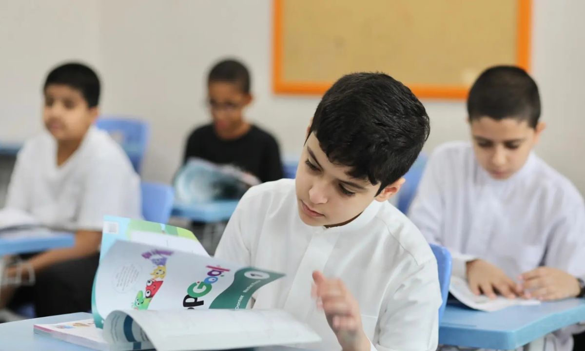 “التقويم الدراسي 1447”.. وزارة التعليم السعودية تُعلن رسميًا مواعيد بداية الدراسة وكل الإجازات بالتفصيل للعام الدراسي الجديد