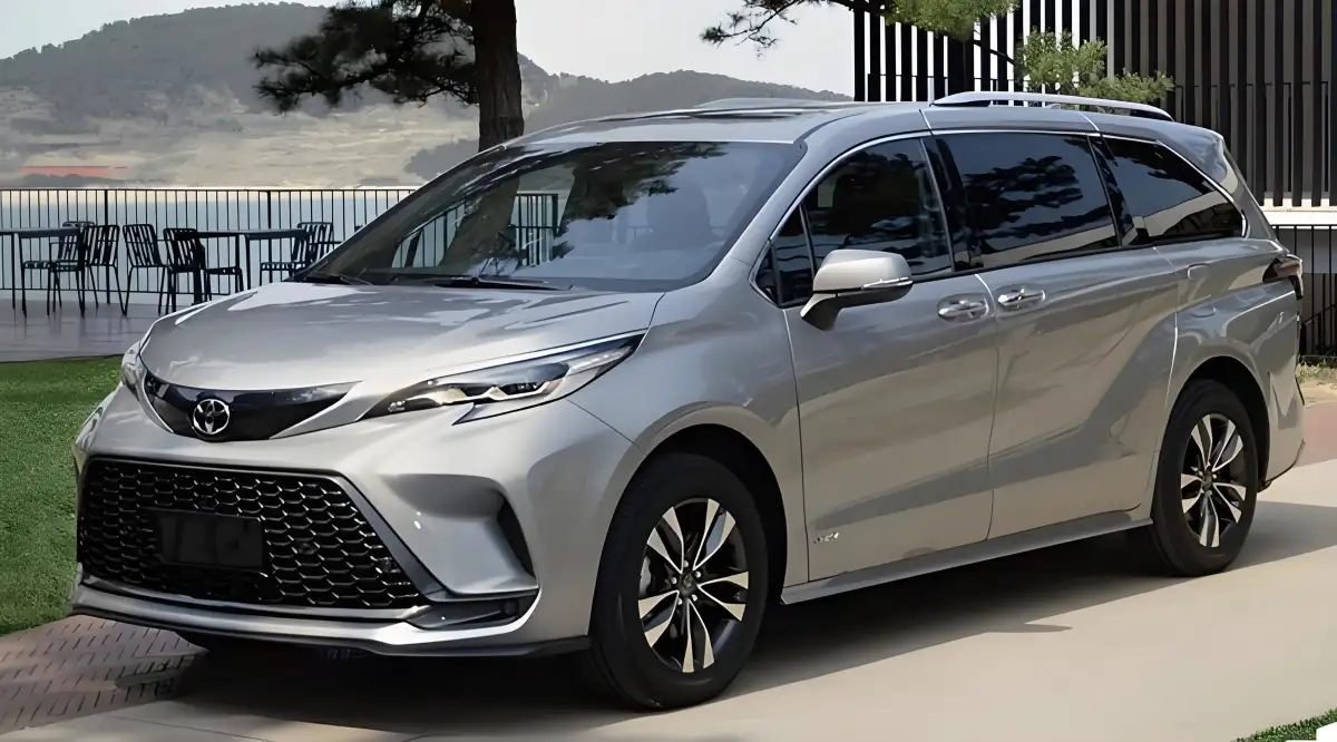 بتصميم جريء وأداء رياضي واقتصادي… تويوتا راش 2025 الجديدة تجمع بين شكل SUV وقلب سيارة عائلية قوية