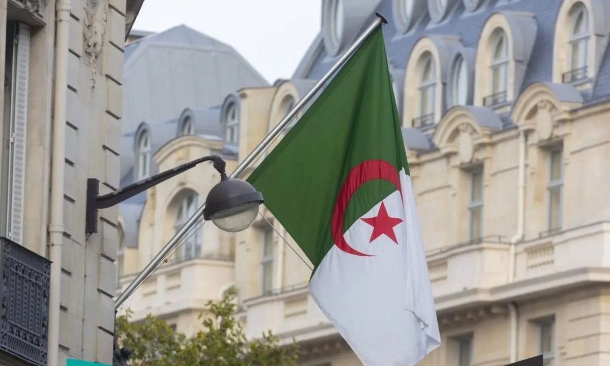 “رسمياً”.. تعديل سن التقاعد الجديد للمتقاعدين في الجزائر 2025 وهذه أبرز البنود الجديدة والفئات المستثناة من القرار