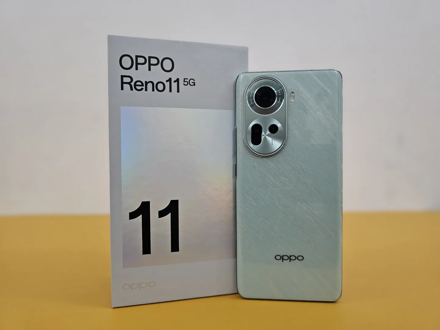 مواصفات هاتف Oppo Reno 11 5G.. تصميم أنيق وكاميرا احترافية وشحن توربيني ينافس الكبار