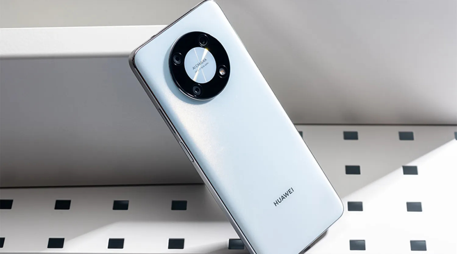 “مساحة تخزينية عملاقة”.. هاتف هواوي نوفا Huawei Nova Y90.. الهاتف المثالي