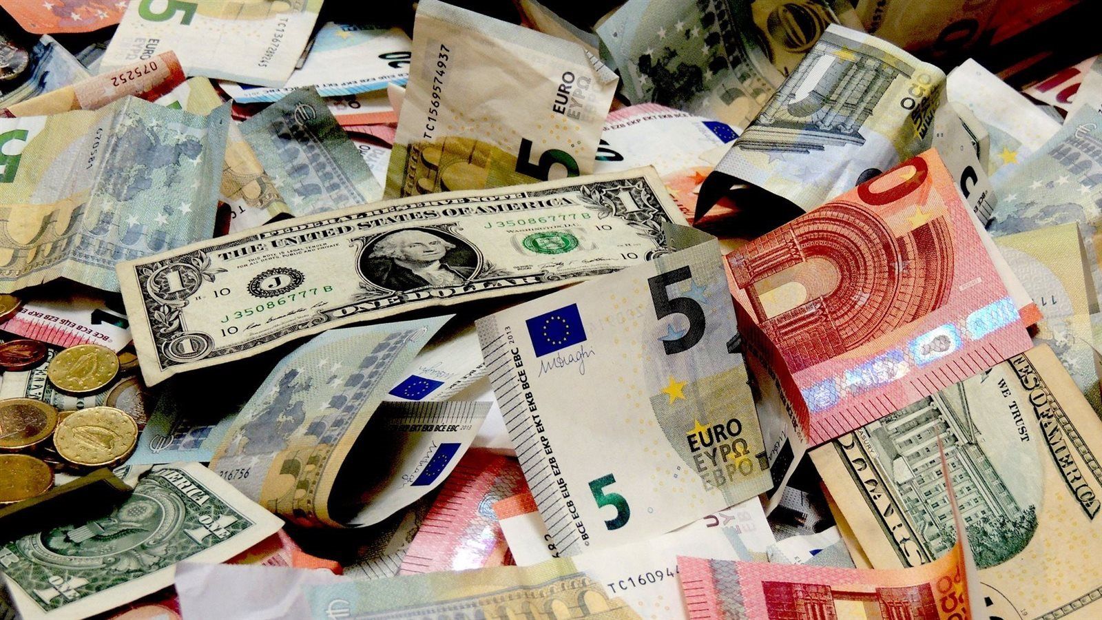 تماسك العرض والطلب.. اسعار صرف العملات في مصر اليوم الأحد 5 من أكتوبر 2025 شراء وبيع