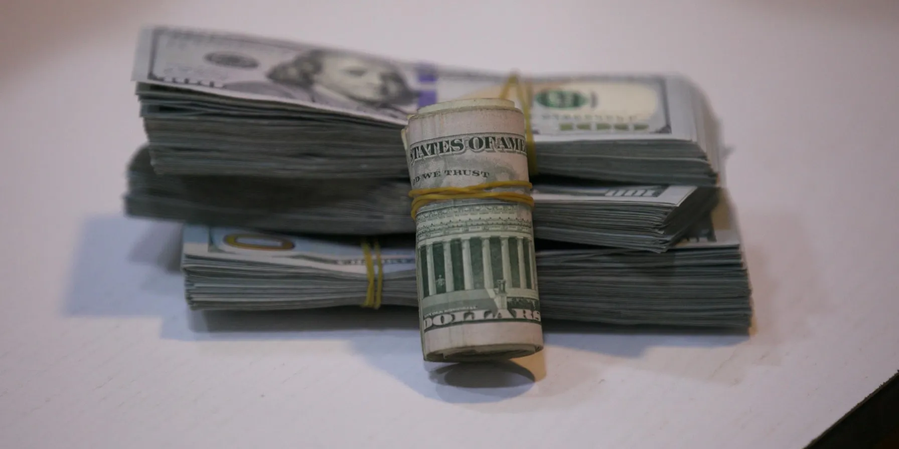 سعر الدولار في العراق مقابل الدينار العراقي اليوم الأحد 19 أكتوبر 2025 في الشراء والبيع الآن