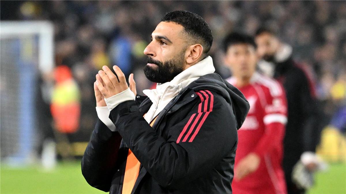 تطورات جديدة بشأن أزمة اللاعب محمد صلاح مع ليفربول.. هل يرحل؟