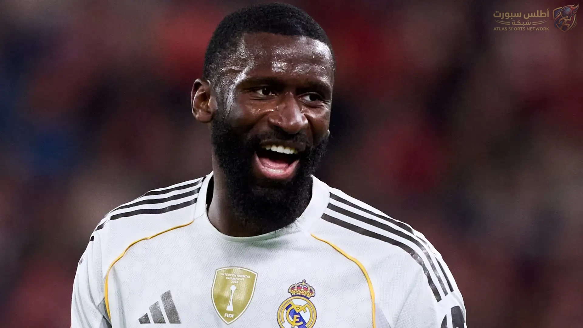 ريال مدريد يعلن اتفاقه مع نجم الدفاع لتجديد تعاقده مع الفريق